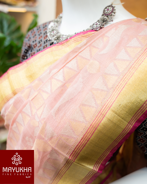 Peach Whisper - Handwoven Ponduru Jamdani Elegance