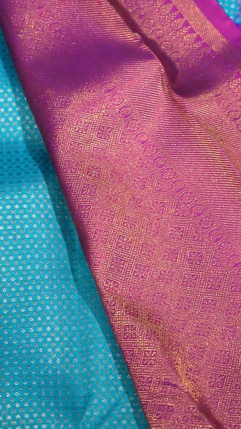 4G Pure Gold Zari Kanchipuram Saree – Turquoise with Magenta Korvai Border